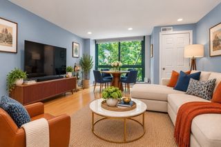 42 Eighth 3315, Boston, MA 02129