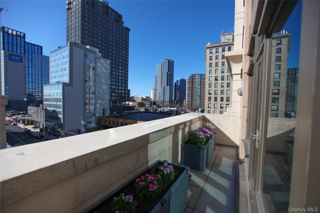 175 Huguenot Street 703, New Rochelle, NY 10801