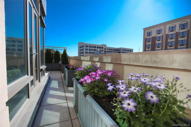 175 Huguenot Street 703, New Rochelle, NY 10801