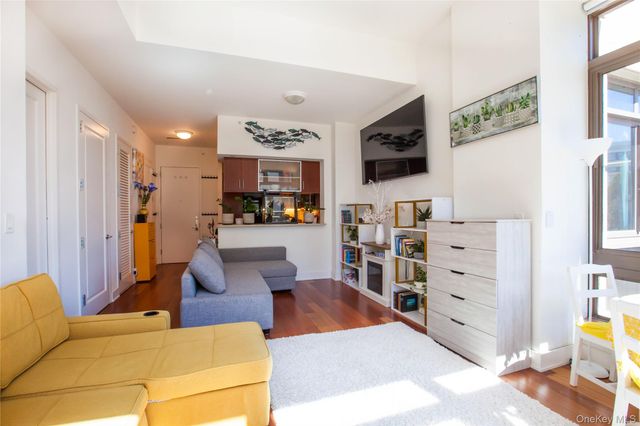 175 Huguenot Street 703, New Rochelle, NY 10801