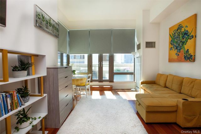 175 Huguenot Street 703, New Rochelle, NY 10801