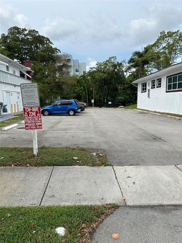 100 NW 204th St 3, Miami Gardens, FL 33169