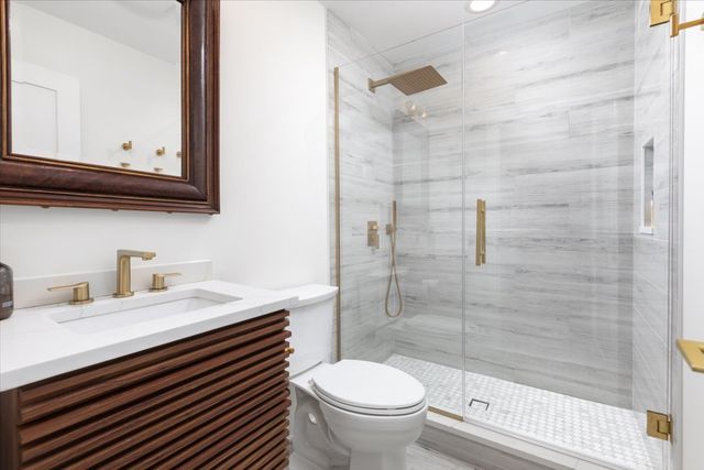 8122 Fairmount Avenue, Downers Grove, IL 60516