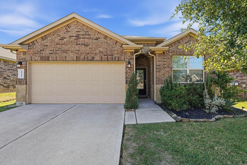 11319 Dawn Beach Lane, Conroe, TX 77304