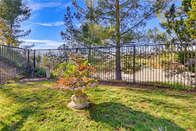 27729 Calypso, Canyon Country, CA 91351