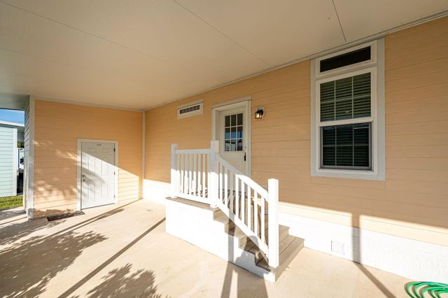 122 NE Bay Drive, Jensen Beach, FL 34957