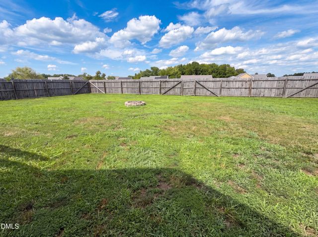 208 Settlers Pointe Drive, Pikeville, NC 27863
