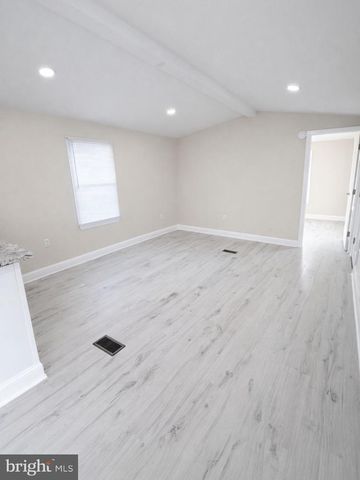 885 BUTTONWOOD AVE, Spring City, PA 19475