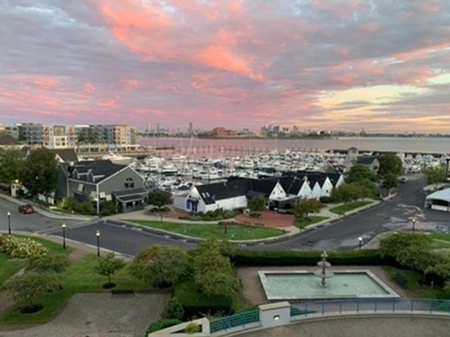 2001 Marina Dr 712, Quincy, MA 02171