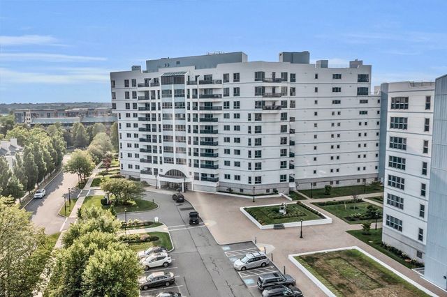 2001 Marina Dr 712, Quincy, MA 02171