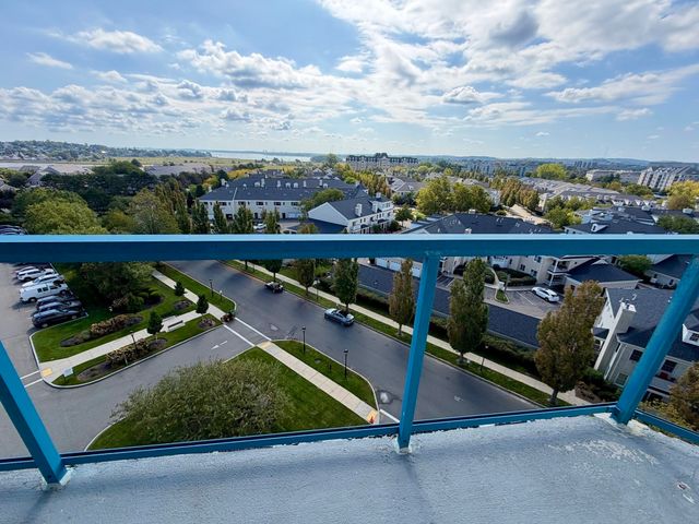 2001 Marina Dr 712, Quincy, MA 02171