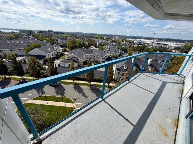 2001 Marina Dr 712, Quincy, MA 02171