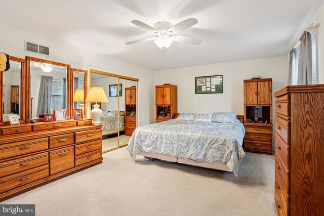 114 HEADWATER DR, Medford, NJ 08055