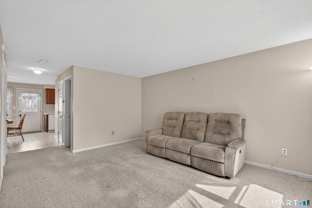 96 Brentwood Drive 96, Wallingford, CT 06492