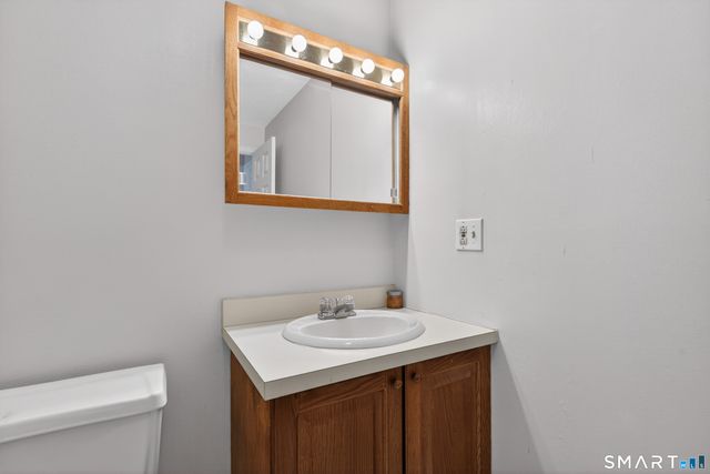 96 Brentwood Drive 96, Wallingford, CT 06492