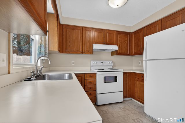 96 Brentwood Drive 96, Wallingford, CT 06492