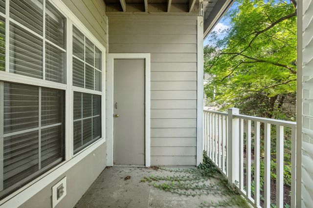 2025 Woodmont Blvd Apt 223, Nashville, TN 37215