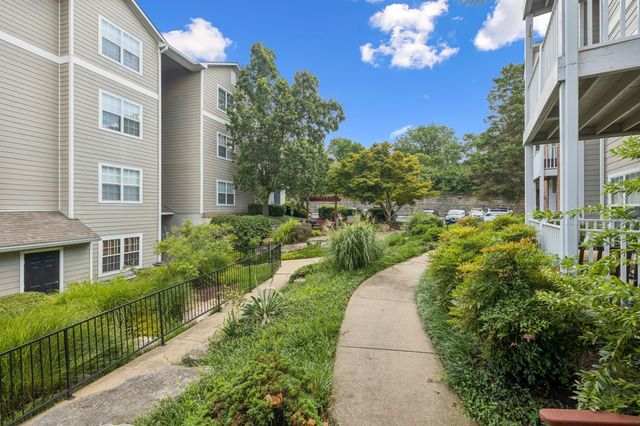 2025 Woodmont Blvd Apt 223, Nashville, TN 37215