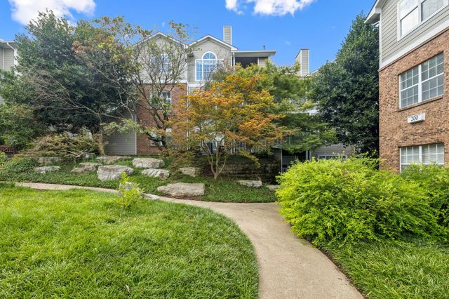 2025 Woodmont Blvd Apt 223, Nashville, TN 37215