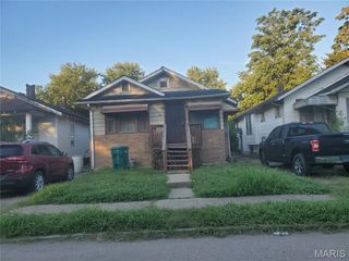 1924 Bond Avenue, East St Louis, IL 62207