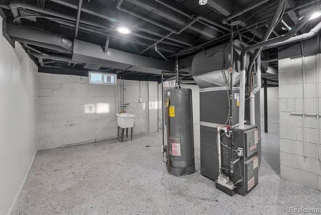 7519 Barrie Street, Dearborn, MI 48126