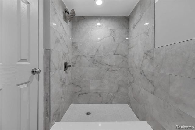 7519 Barrie Street, Dearborn, MI 48126