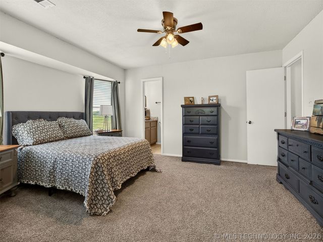1240 E 163rd Street N, Skiatook, OK 74070