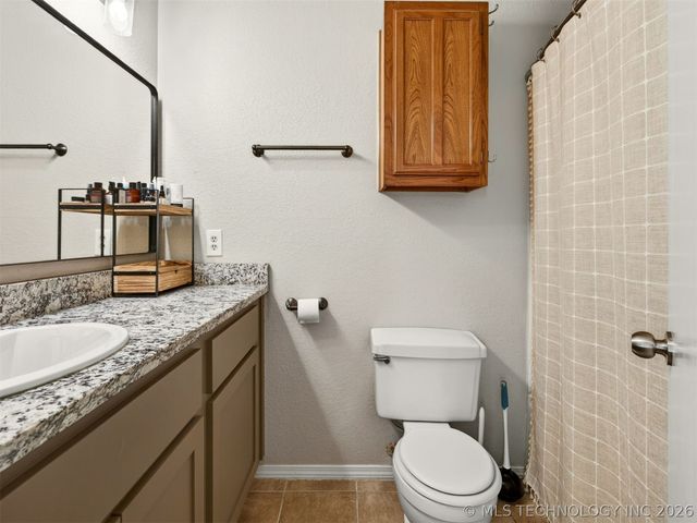 1240 E 163rd Street N, Skiatook, OK 74070