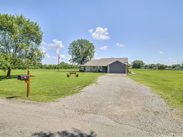 1240 E 163rd Street N, Skiatook, OK 74070