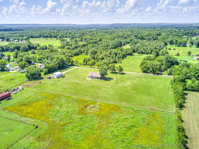 1240 E 163rd Street N, Skiatook, OK 74070