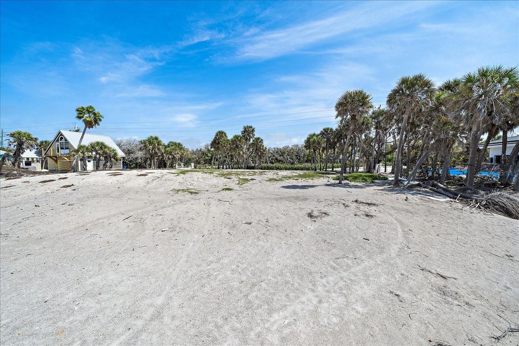 Image 25 of property listing at 7160 MANASOTA KEY ROAD, Englewood, FL 34223