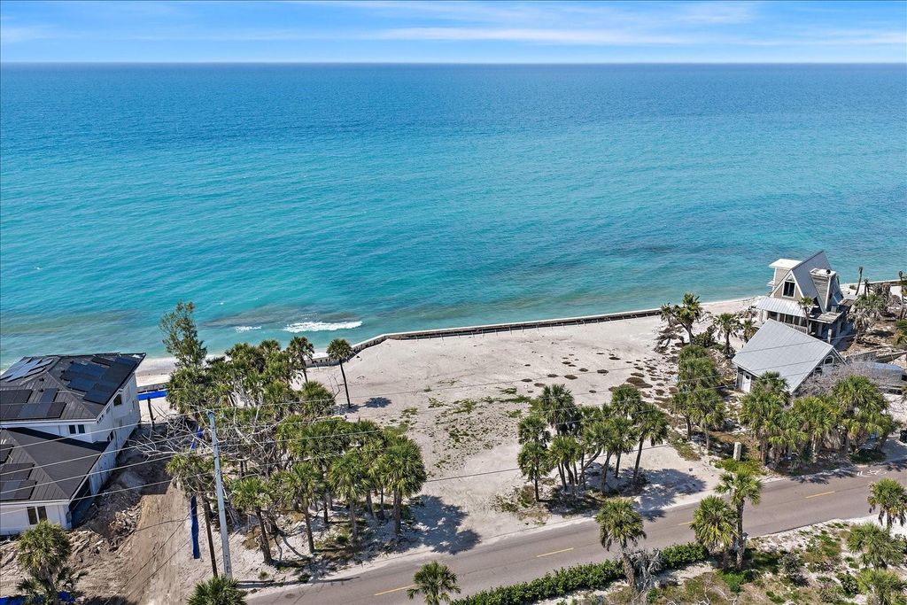 Image 10 of property listing at 7160 MANASOTA KEY ROAD, Englewood, FL 34223