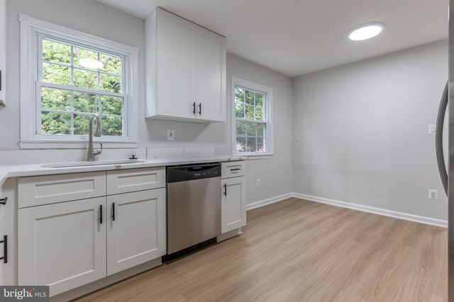 9400 CHATHAM ST, Manassas, VA 20110