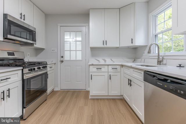 9400 CHATHAM ST, Manassas, VA 20110