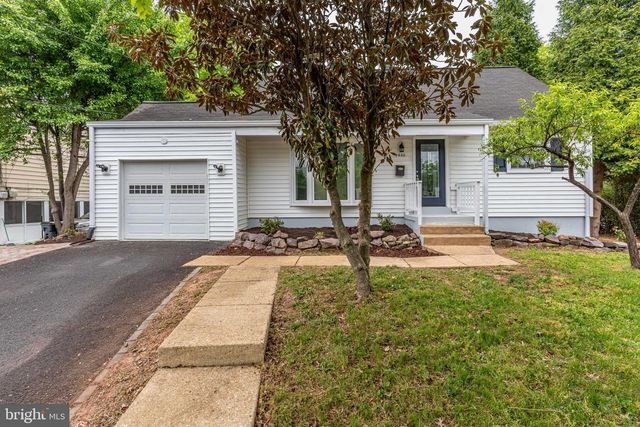 9400 CHATHAM ST, Manassas, VA 20110