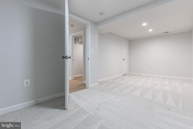 9400 CHATHAM ST, Manassas, VA 20110