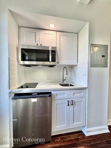 5 Tudor City Pl Apt 529, New York City, NY 10017