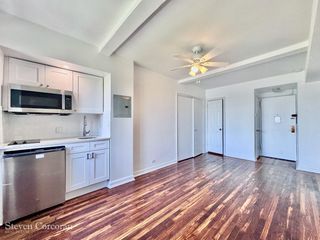 5 Tudor City Pl Apt 529, New York City, NY 10017