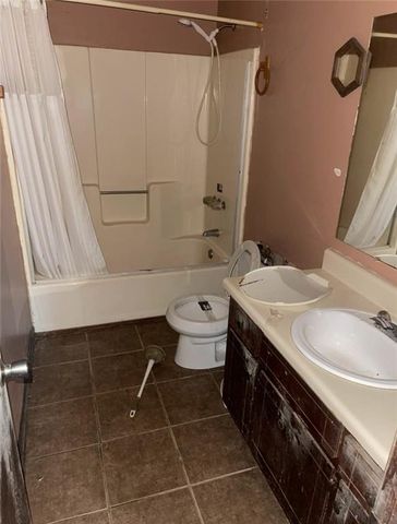 8855 Daerwater Drive, Winston, GA 30187