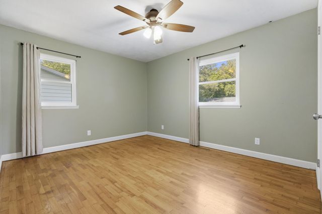 1026 S Bruce Avenue, Springfield, MO 65804