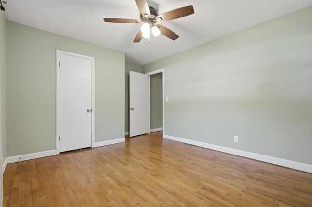 1026 S Bruce Avenue, Springfield, MO 65804
