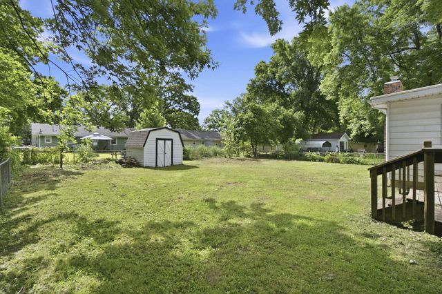 1026 S Bruce Avenue, Springfield, MO 65804