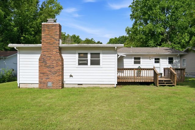 1026 S Bruce Avenue, Springfield, MO 65804