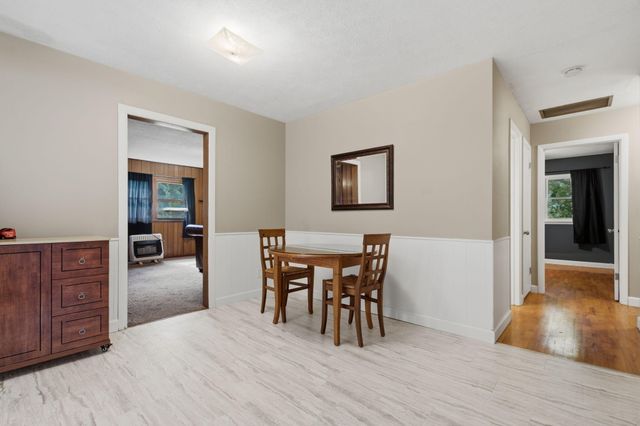 1026 S Bruce Avenue, Springfield, MO 65804