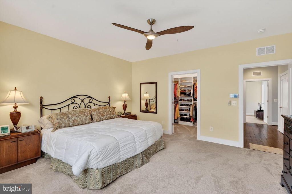 Image 17 of property listing at 3248 ROYAL FERN PL, Rockville, MD 20852