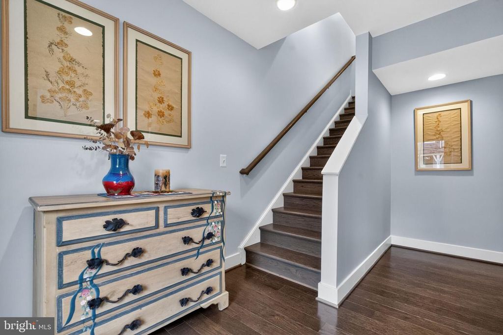 Image 2 of property listing at 3248 ROYAL FERN PL, Rockville, MD 20852