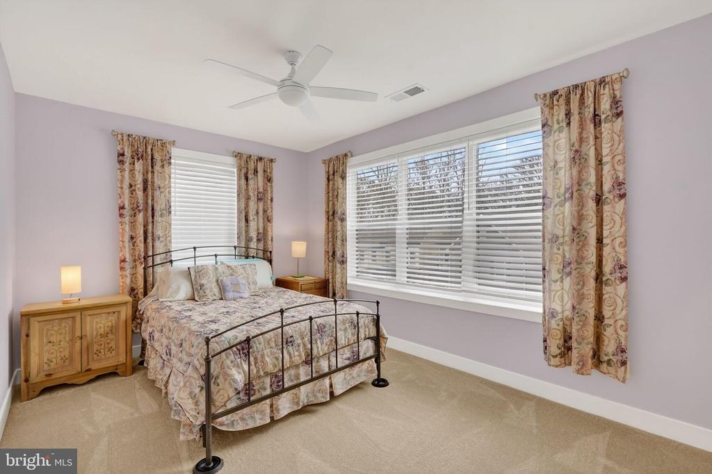 Image 20 of property listing at 3248 ROYAL FERN PL, Rockville, MD 20852