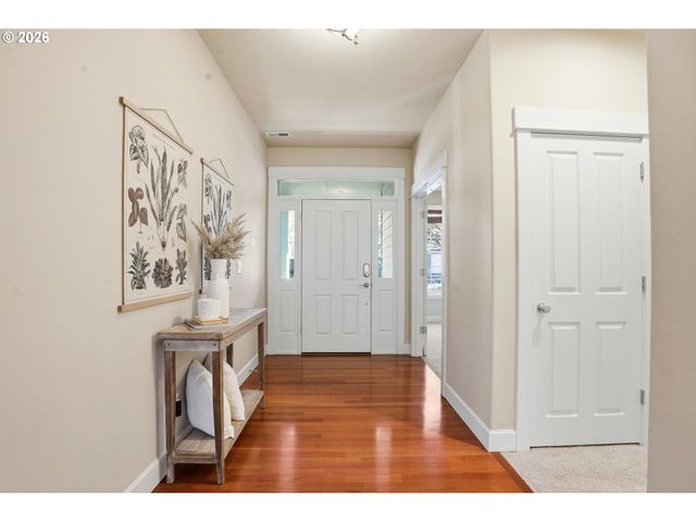 3290 RIDGE POINTE Dr, Forest Grove, OR 97116