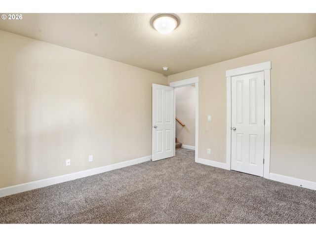 3290 RIDGE POINTE Dr, Forest Grove, OR 97116