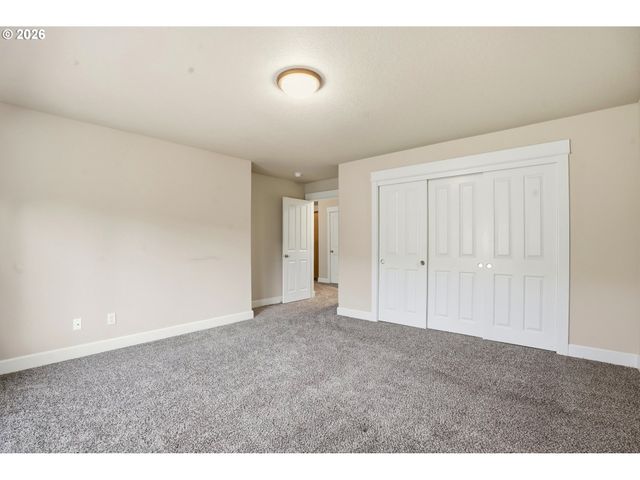 3290 RIDGE POINTE Dr, Forest Grove, OR 97116